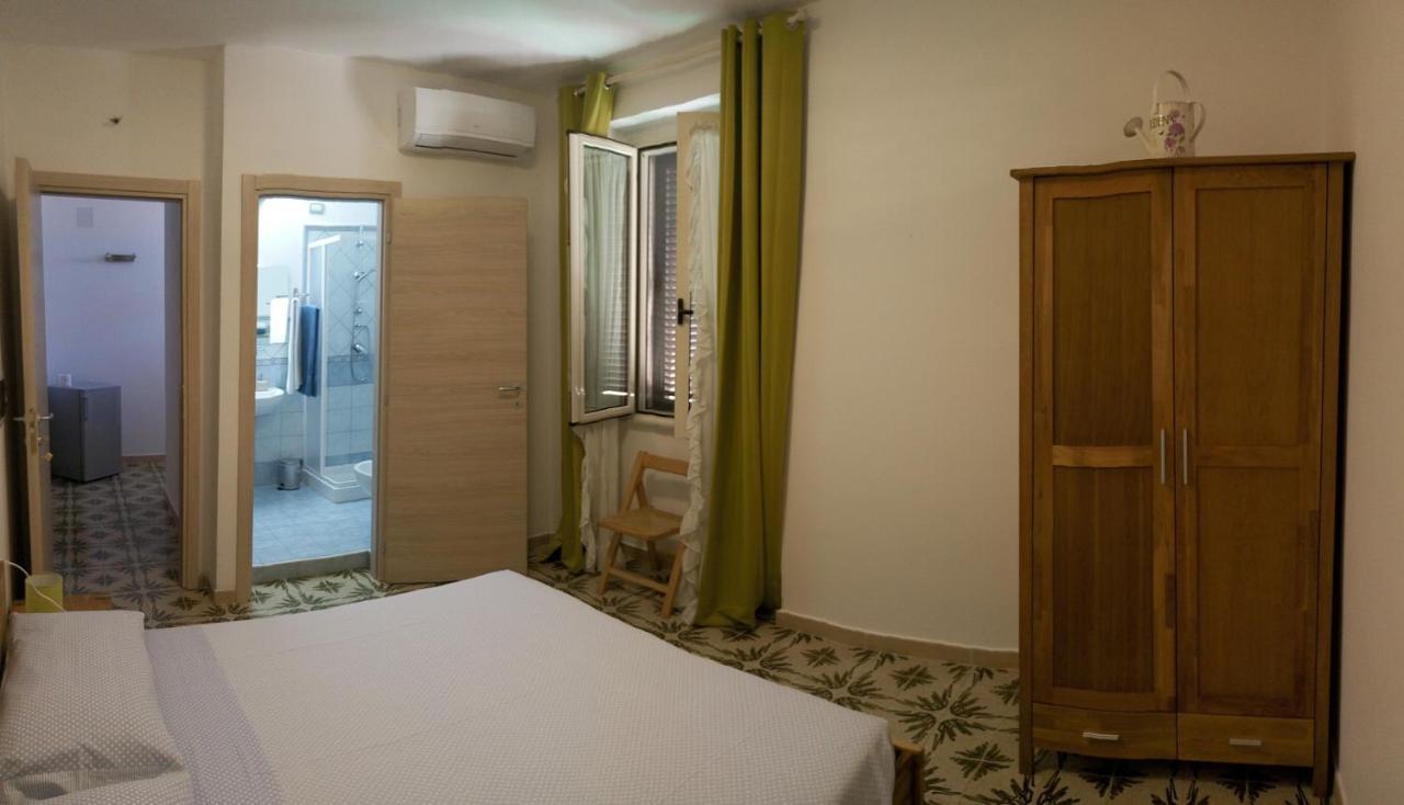 I Tre Scalini Bed and Breakfast Stintino Buitenkant foto